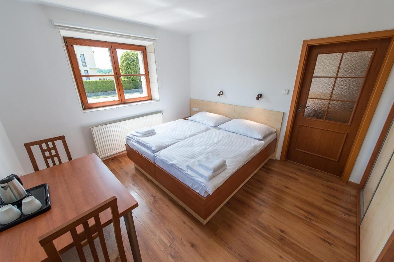 Penzion Leknín Třeboň Exterior foto